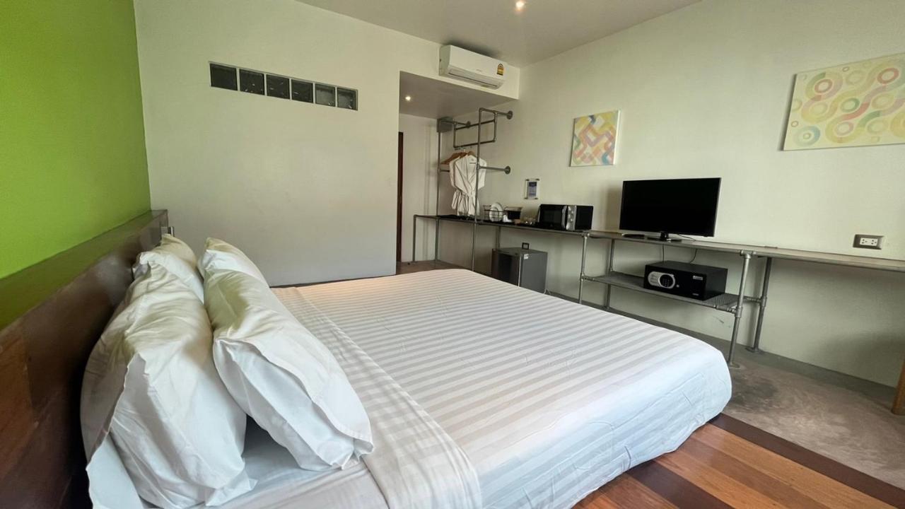 Tatata Koh Tao Hotel Exterior photo